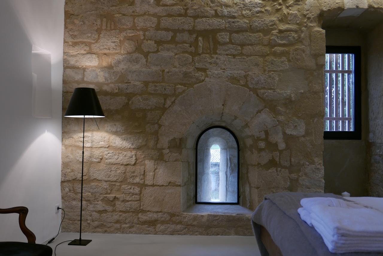 Tour Sarrazine De Montaren Bed & Breakfast Exterior photo